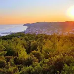 Passas Luxury Living *